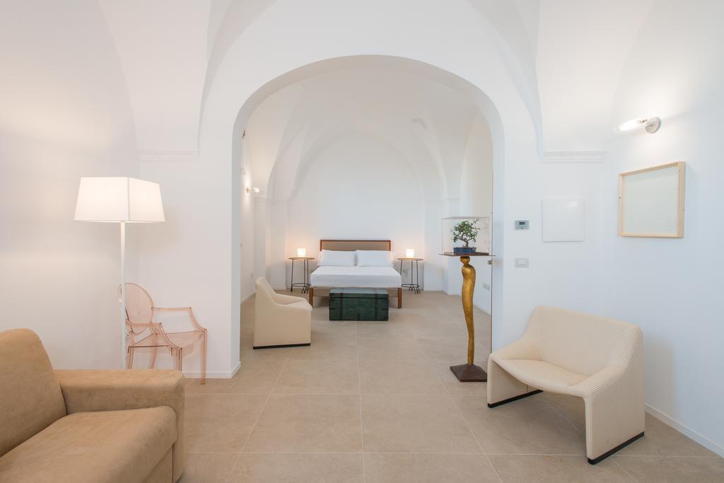 Le Bifore Charming House Lecce Exterior foto